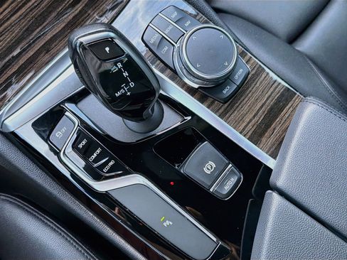Used 2019 BMW 530i xDrive w/ Convenience Package AWD/4WD image 29