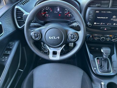 Used 2022 Kia Soul LX w/ Technology Package FWD image 28