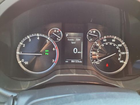 Used 2021 Lexus GX 460 Premium image 13