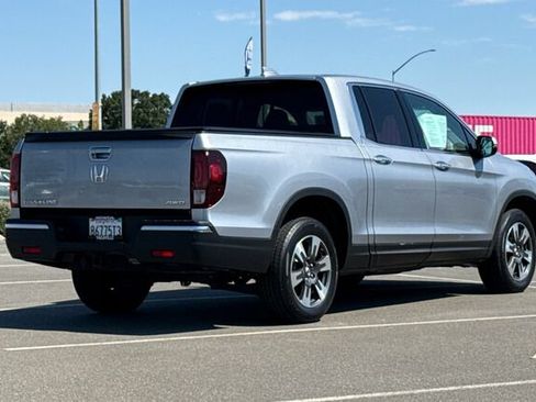 Used 2018 Honda Ridgeline RTL-E image 4