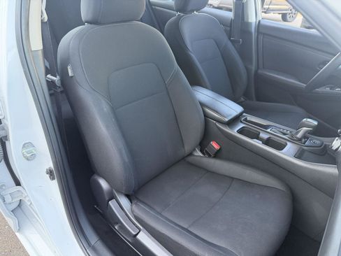 Used 2024 Nissan Sentra S FWD image 20