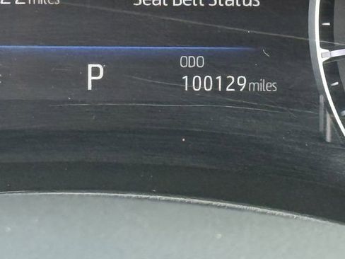 Used 2021 Toyota Highlander Limited image 18