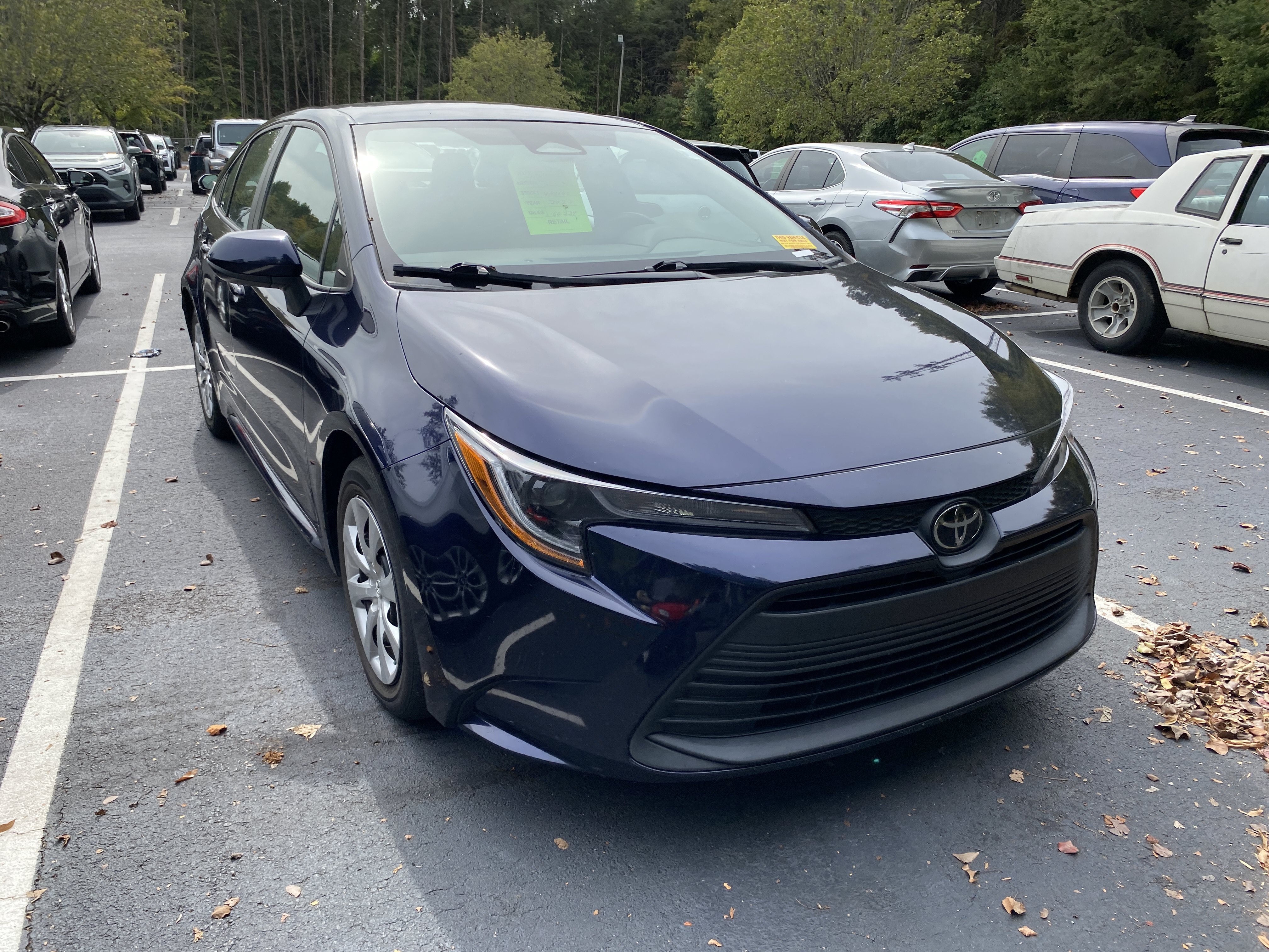 Used 2023 Toyota Corolla LE FWD image 5