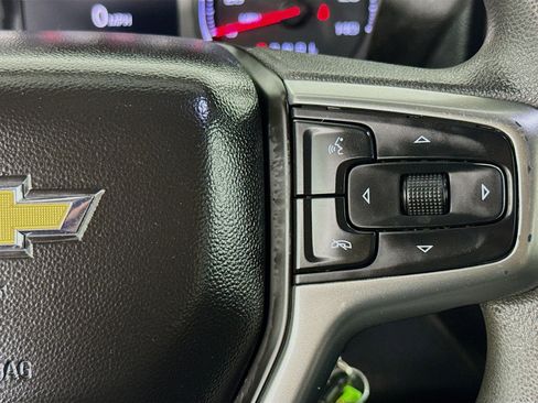 Used 2022 Chevrolet Silverado 2500 Custom w/ Custom Value Package image 14