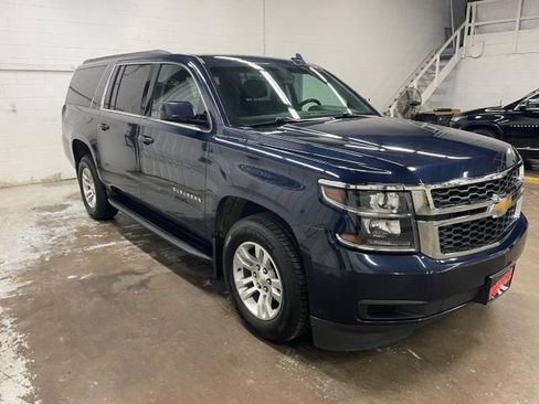 Used 2017 Chevrolet Suburban LS AWD/4WD image 3