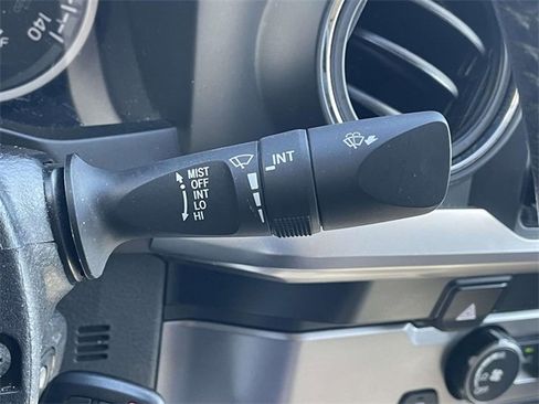 Used 2022 Toyota Tacoma SR5 w/ SR5 Appearance Package (SM) image 24