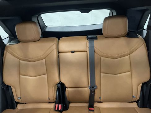 Used 2022 Cadillac XT5 Premium Luxury image 11