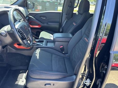 Used 2022 Nissan Frontier PRO-4X w/ Technology Package AWD/4WD image 16