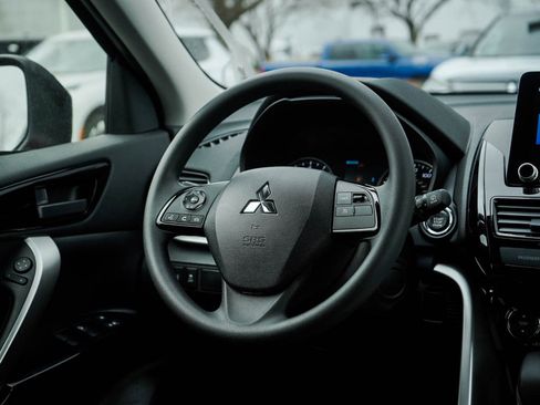 New 2025 Mitsubishi Eclipse Cross LE image 15