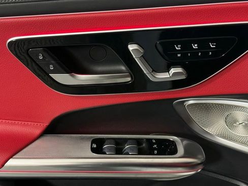 Used 2024 Mercedes-Benz CLE 450 4MATIC Cabriolet image 19