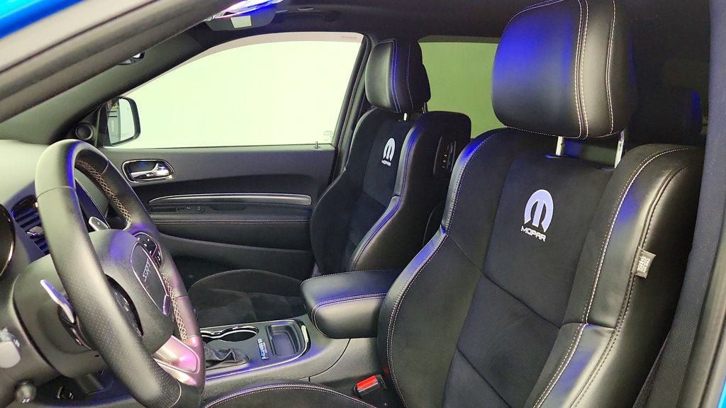 Used 2018 Dodge Durango SRT w/ Technology Group AWD/4WD image 24