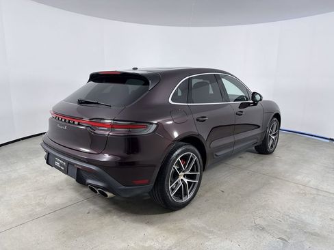 Certified 2024 Porsche Macan S AWD/4WD image 7