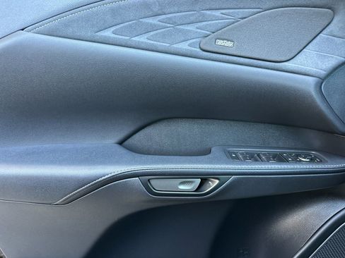 Used 2025 Lexus RX 450h AWD w/ Convenience Package image 11