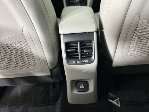 Used 2017 Kia Niro Touring w/ Advanced Technology Package FWD image 25