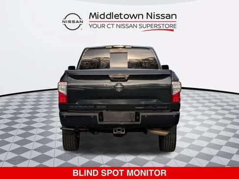 Used 2019 Nissan Titan SL w/ Midnight Edition AWD/4WD image 4
