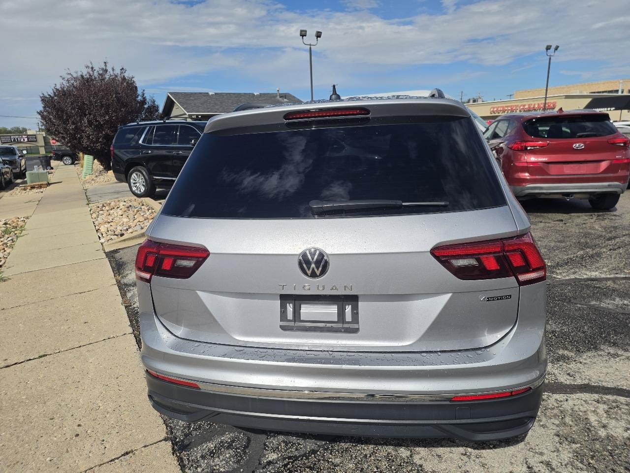 Used 2024 Volkswagen Tiguan S AWD/4WD image 4