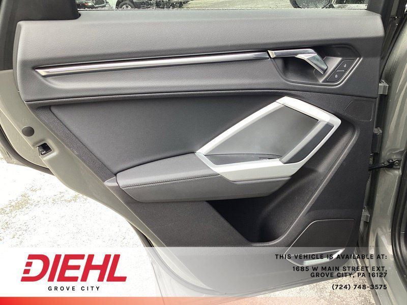 Used 2021 Audi Q3 2.0T Premium Plus w/ Premium Plus Package AWD/4WD image 12