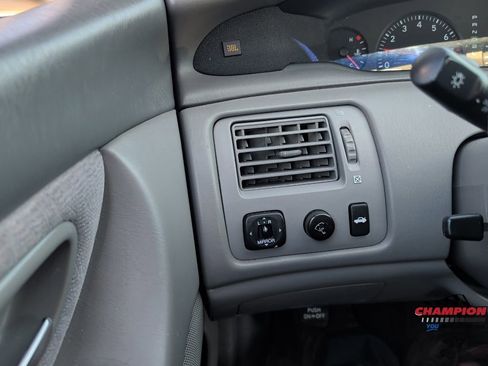 Used 2004 Toyota Avalon XL FWD image 25