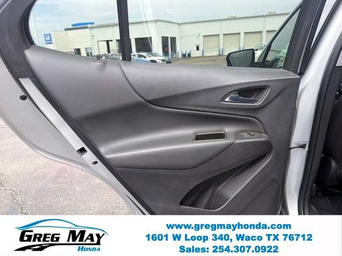 Used 2020 Chevrolet Equinox LT w/ LPO, Floor Liner Package FWD image 23