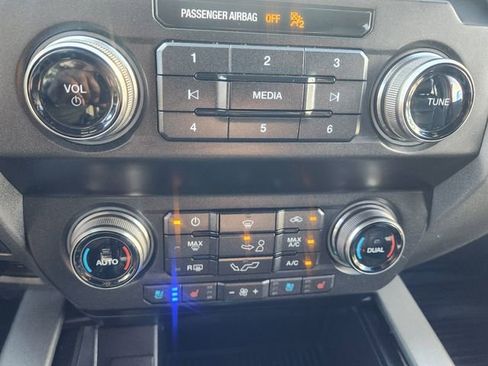 Used 2019 Ford F150 Raptor w/ Equipment Group 802A Luxury image 23