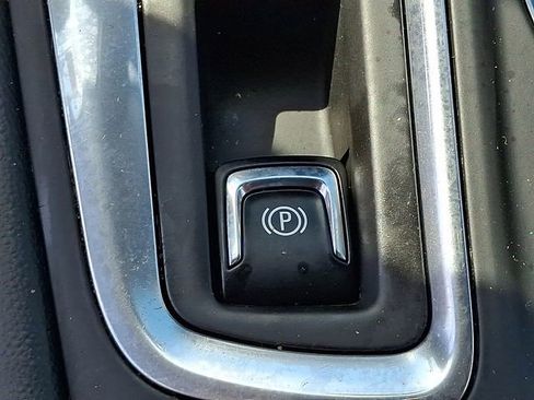 Used 2019 Chevrolet Equinox Premier AWD/4WD image 26