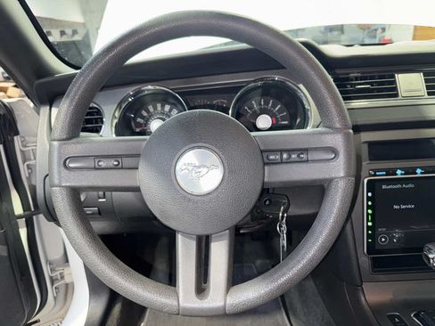Used 2012 Ford Mustang Coupe RWD image 16