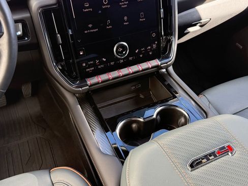 Used 2025 GMC Yukon AT4 w/ LPO, Floor Liner Package image 28