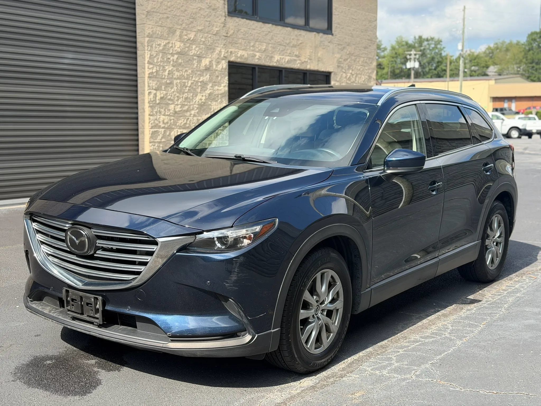 Used 2019 MAZDA CX-9 Touring w/ Touring Premium Package AWD/4WD image 2