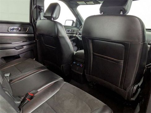 Used 2019 Ford Explorer XLT w/ Equipment Group 202A image 31