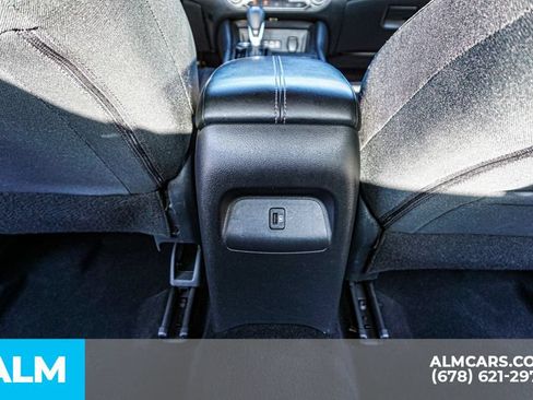 Used 2024 Nissan Sentra SV FWD image 30