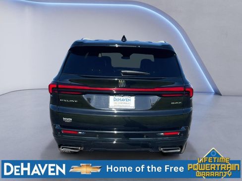 Used 2025 Buick Enclave Sport Touring FWD image 5