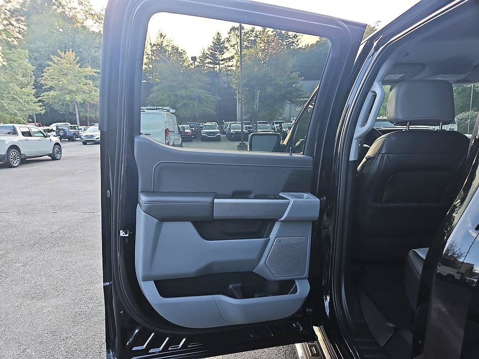 Used 2025 Ford F150 Lariat w/ Equipment Group 502A High AWD/4WD image 19