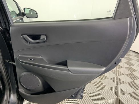 Used 2021 Hyundai Kona SE image 24