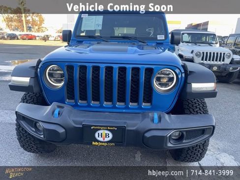 Used 2022 Jeep Wrangler Unlimited Rubicon 4xe image 2