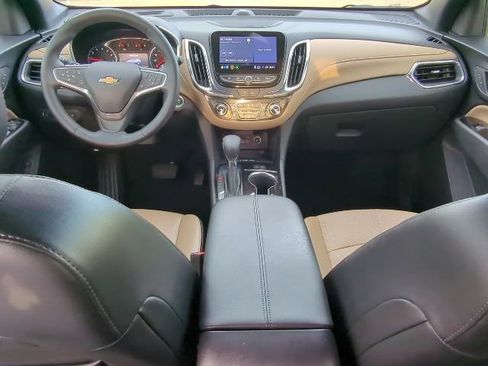 Used 2023 Chevrolet Equinox Premier image 21