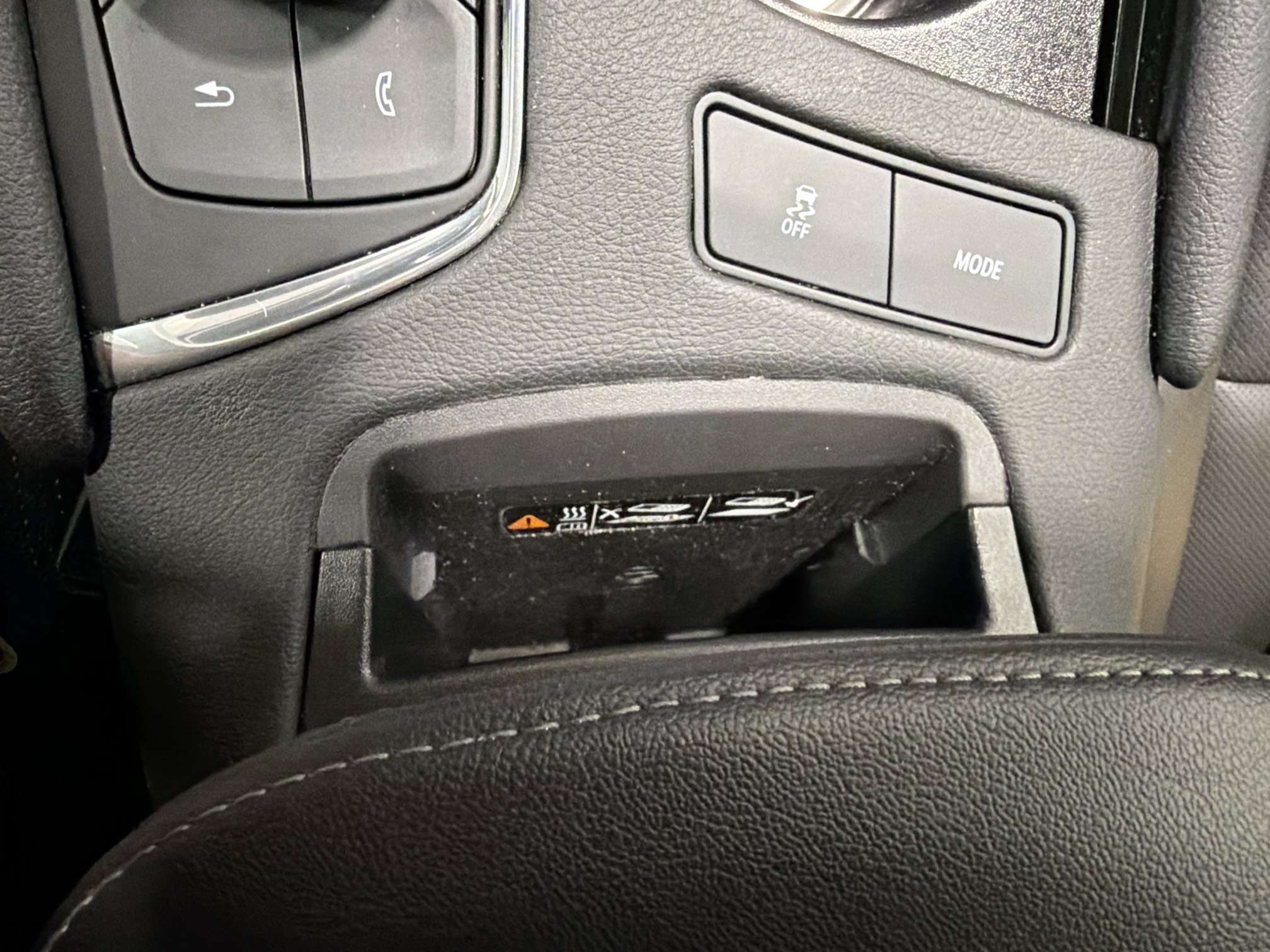 Used 2025 Cadillac XT5 Premium Luxury FWD image 29