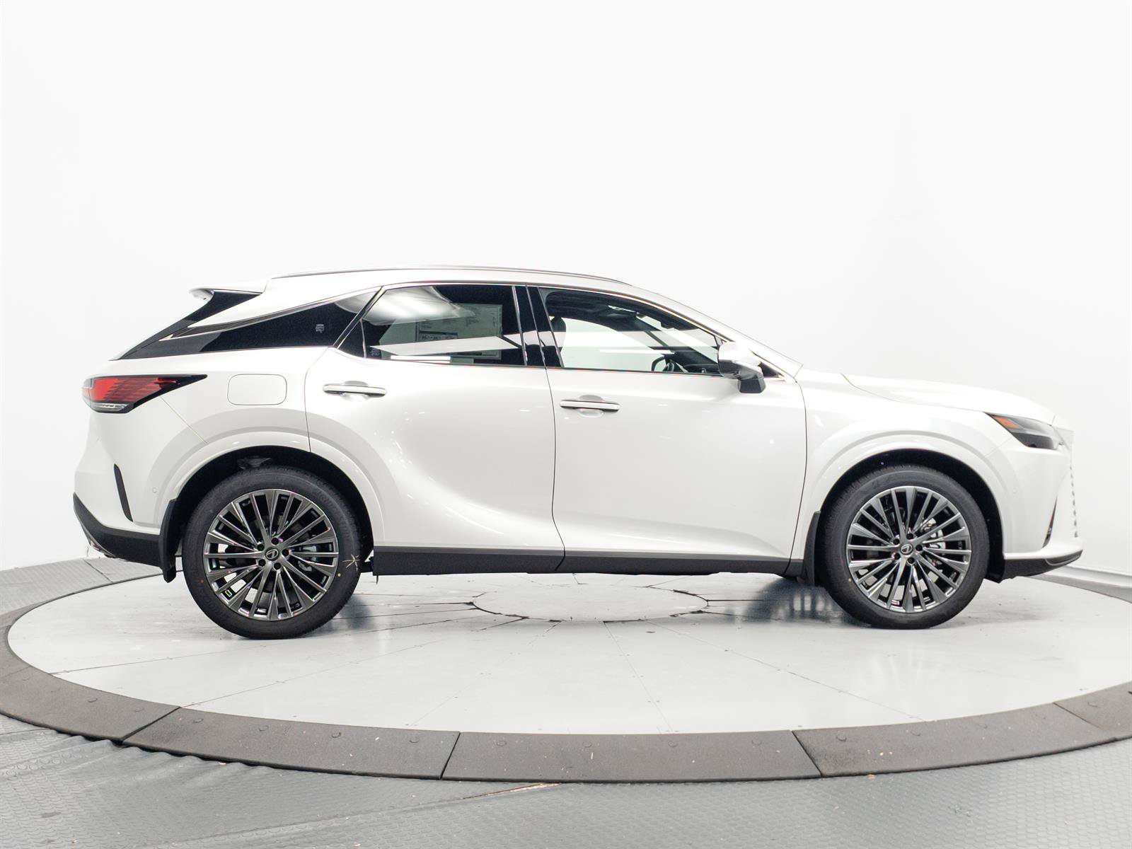 New 2026 Lexus RX 450h AWD w/ Convenience Package image 13
