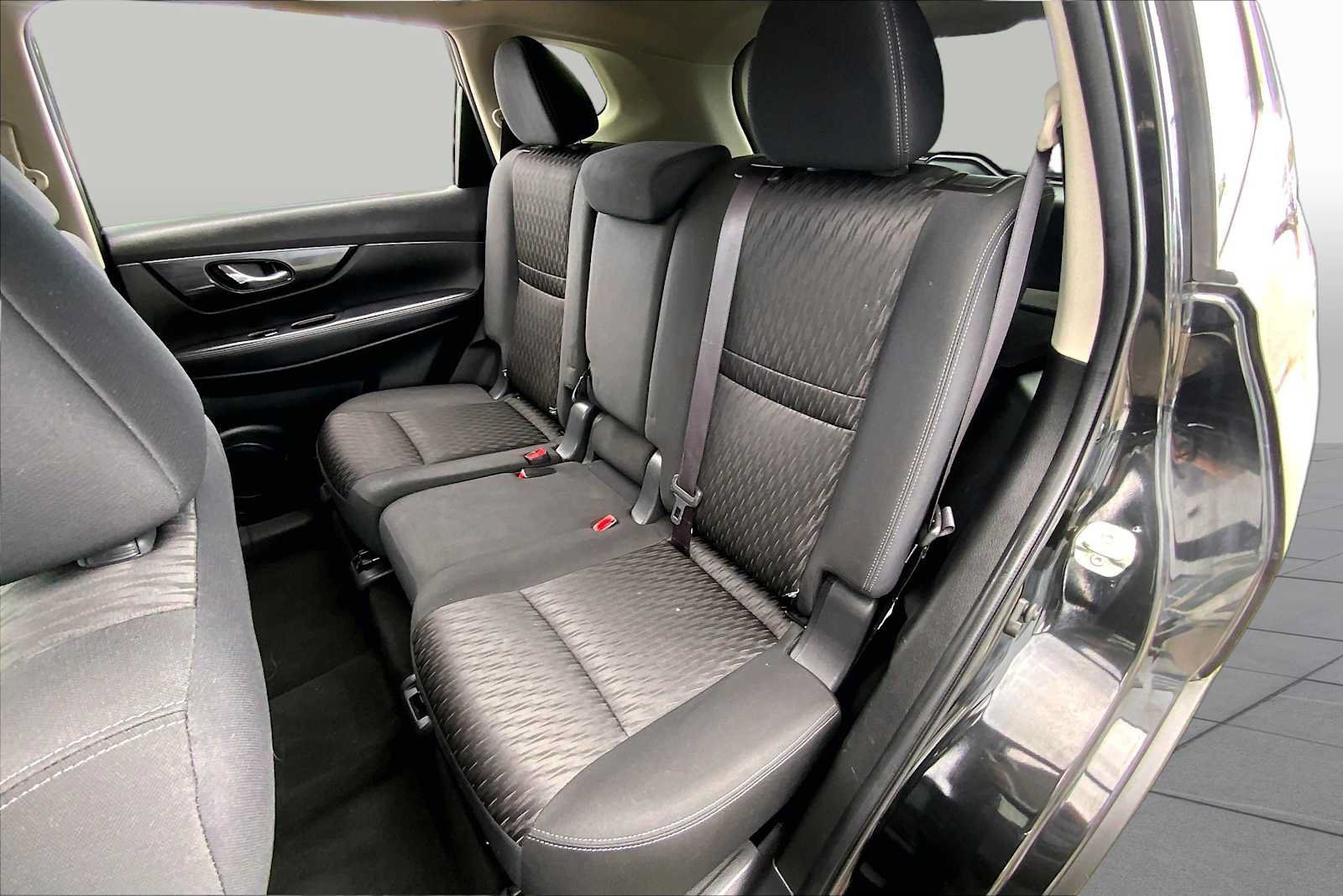 Used 2020 Nissan Rogue S w/ Special Edition Package AWD/4WD image 19