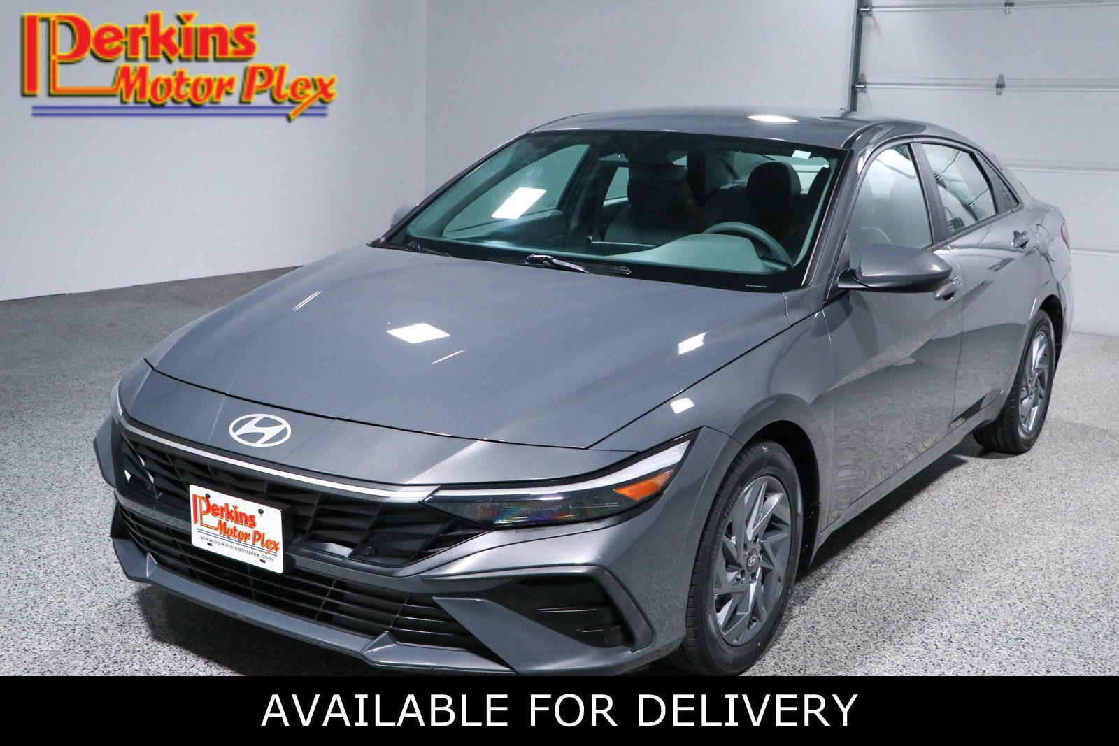 Used 2024 Hyundai Elantra SEL FWD image 1