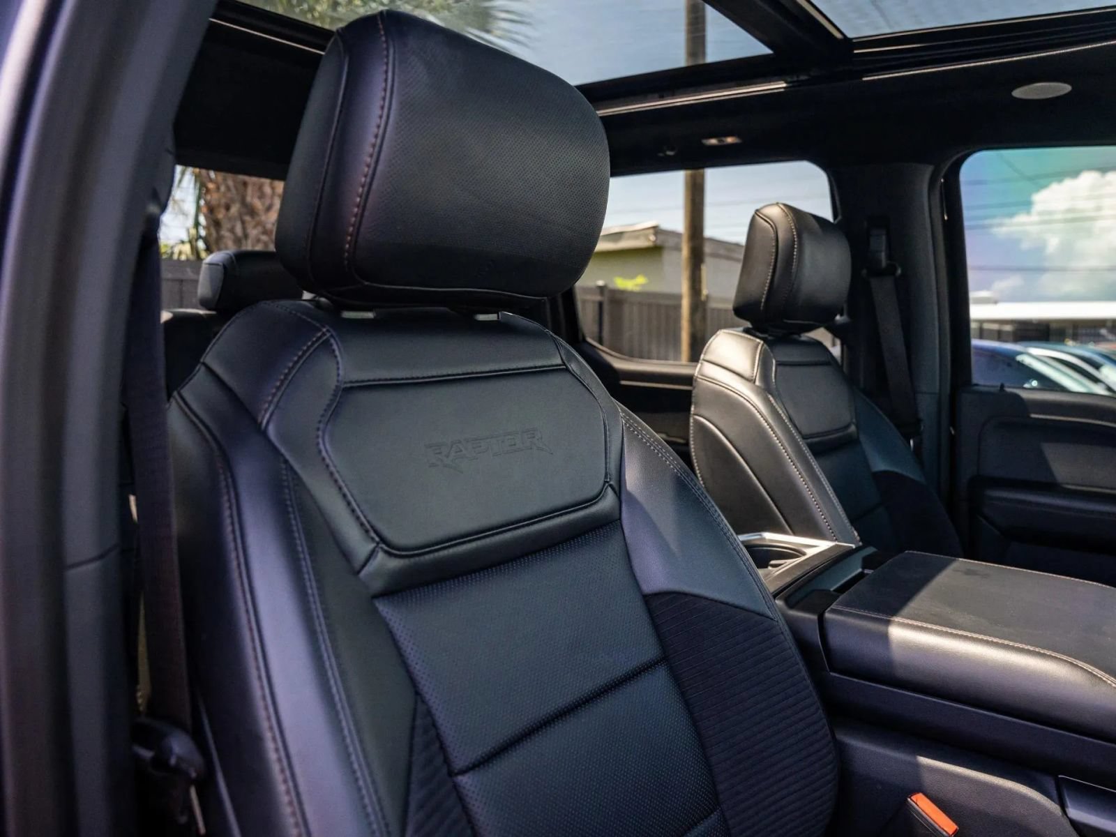 Used 2022 Ford F150 Raptor w/ Equipment Group 801A High AWD/4WD image 21