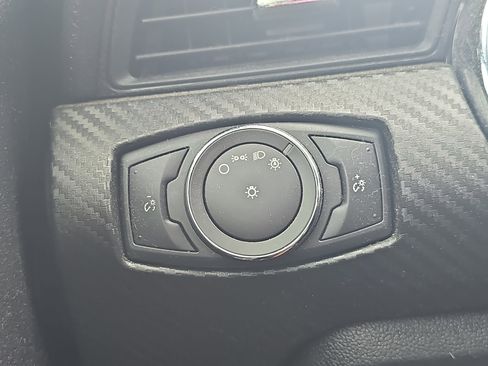 Used 2017 Ford Mustang Convertible RWD image 23
