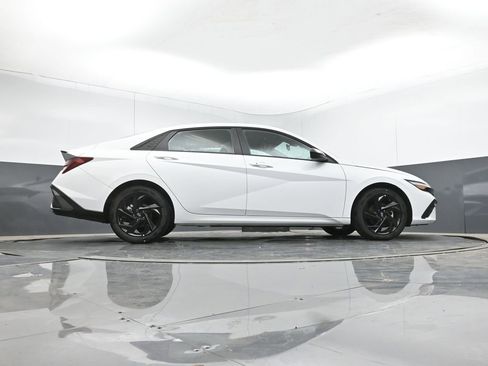 New 2026 Hyundai Elantra Sport image 14