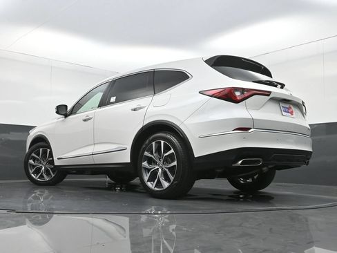 Used 2023 Acura MDX w/ Technology Package AWD/4WD image 34