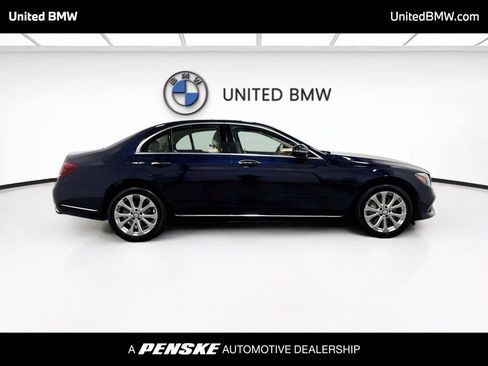 Used 2017 Mercedes-Benz E 300 image 4