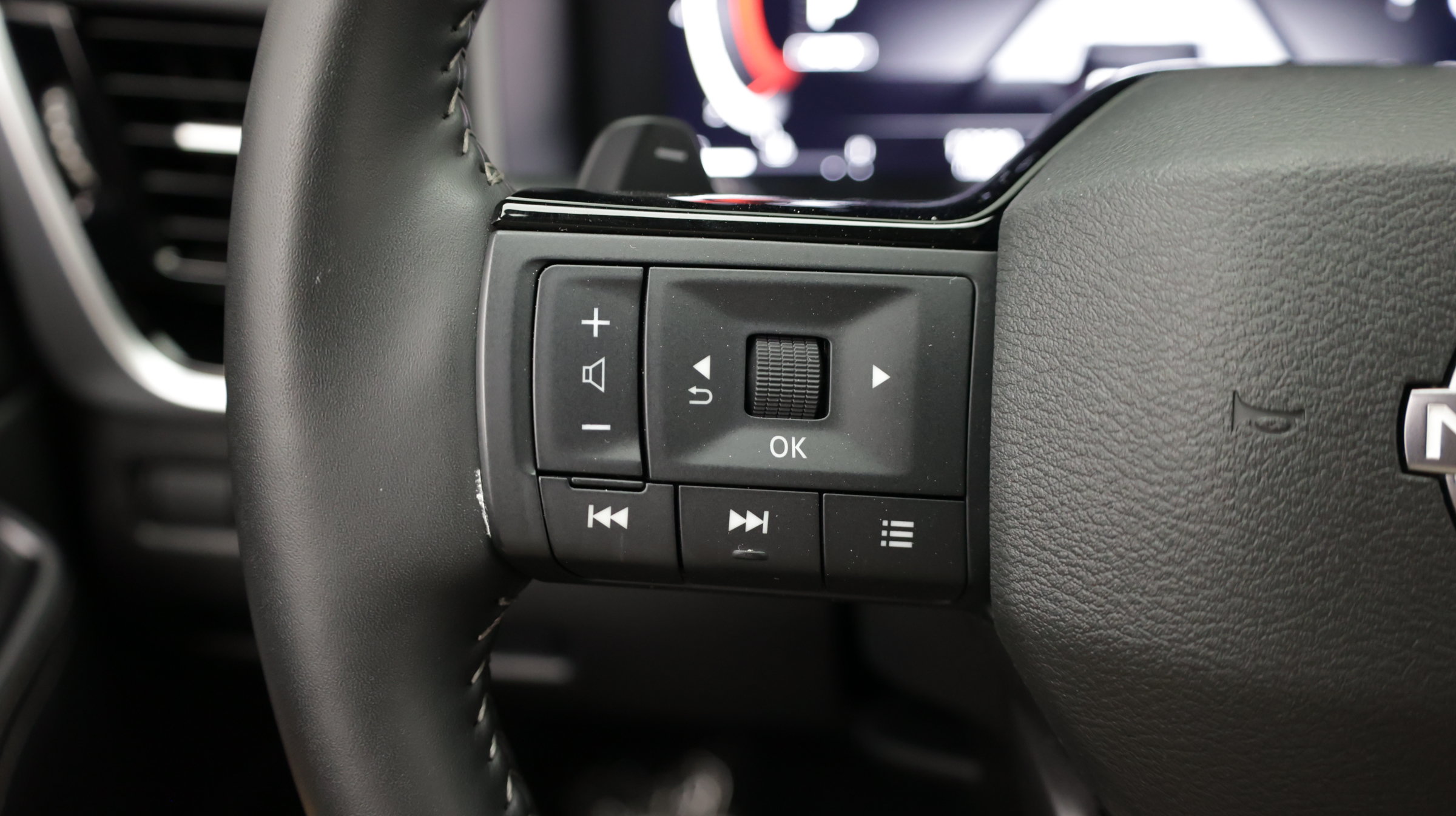 Used 2026 Nissan Rogue SL AWD/4WD image 23