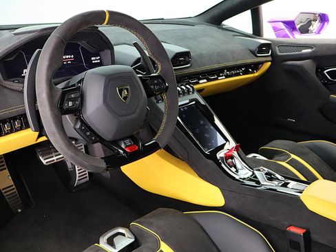 Used 2024 Lamborghini Huracan Tecnica RWD image 26