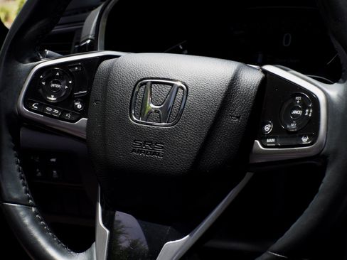 Used 2020 Honda CR-V Touring image 10