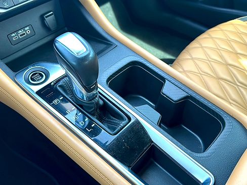 Used 2020 Nissan Sentra SV w/ SV Premium Package image 35