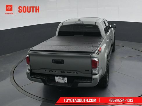 Used 2022 Toyota Tacoma TRD Sport w/ TRD Premium Sport Package AWD/4WD image 41