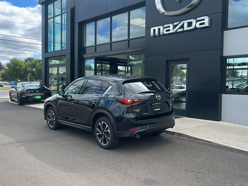 Used 2023 MAZDA CX-5 AWD 2.5 S w/ Premium Plus Pkg image 2